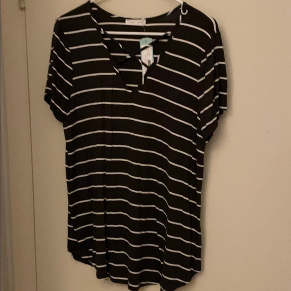 T-shirt blouse